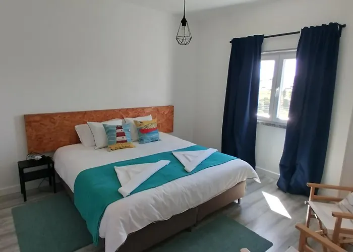 Дом отдыха Casa Da Caroleira Pacos (Lisbon)